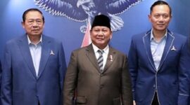 Presiden Prabowo Subianto bersama Susilo Bambang Yudhoyono (SBY) dan Agus Harimurti Yushoyono (AHY. (Facebook.com @Agus Yudhoyono)