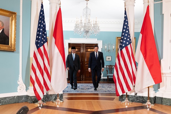 Menteri Luar Negeri RI, Sugiono dengan Menlu AS, Marco Rubio. (Dok. kemlu.go.id)